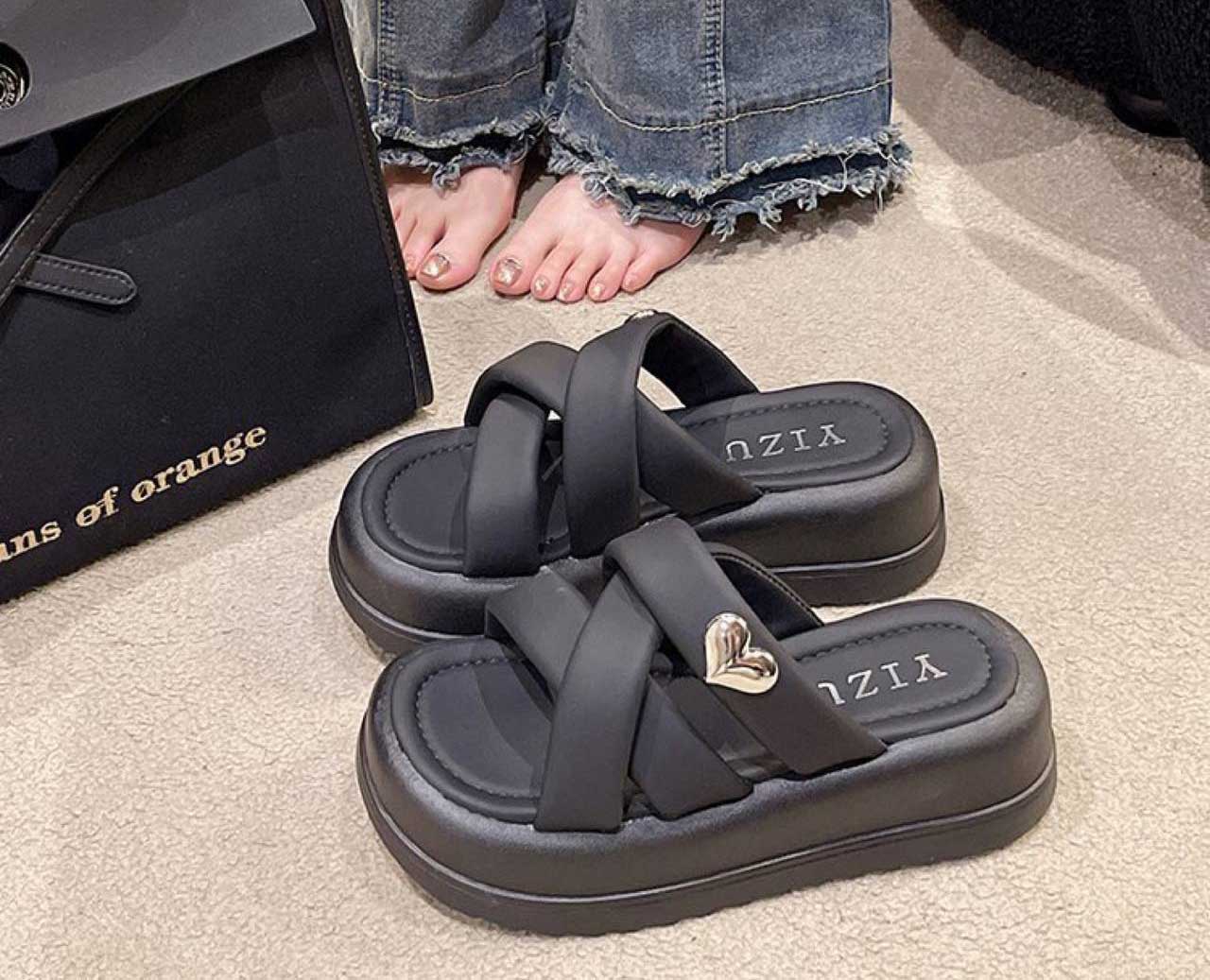 Soft Leather Slippers With Thick Soles