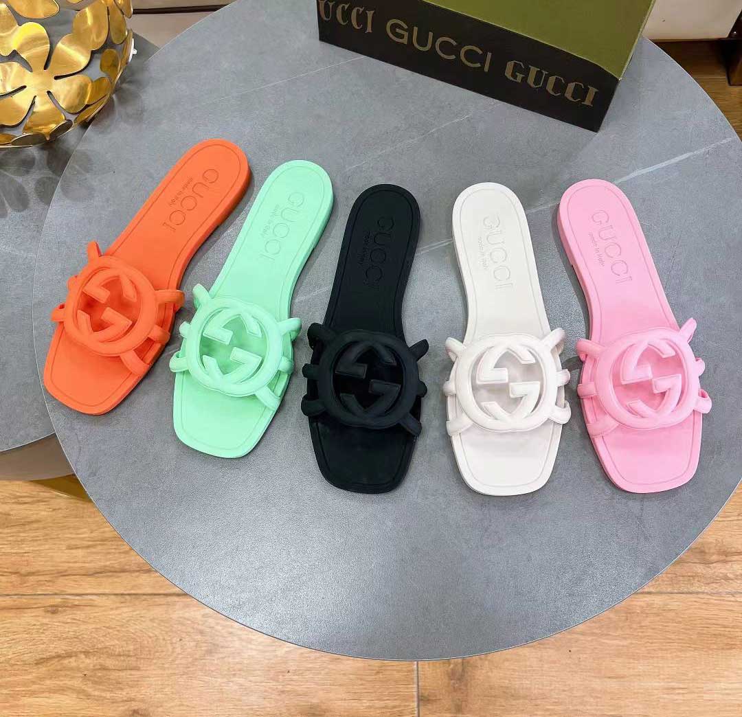 Gucci_Slides (solid color)