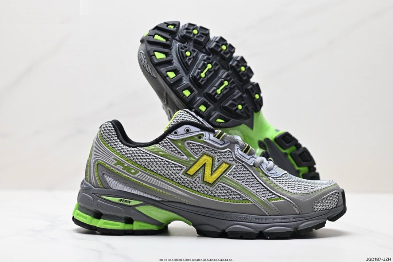 New_Balance 740 Sneakers