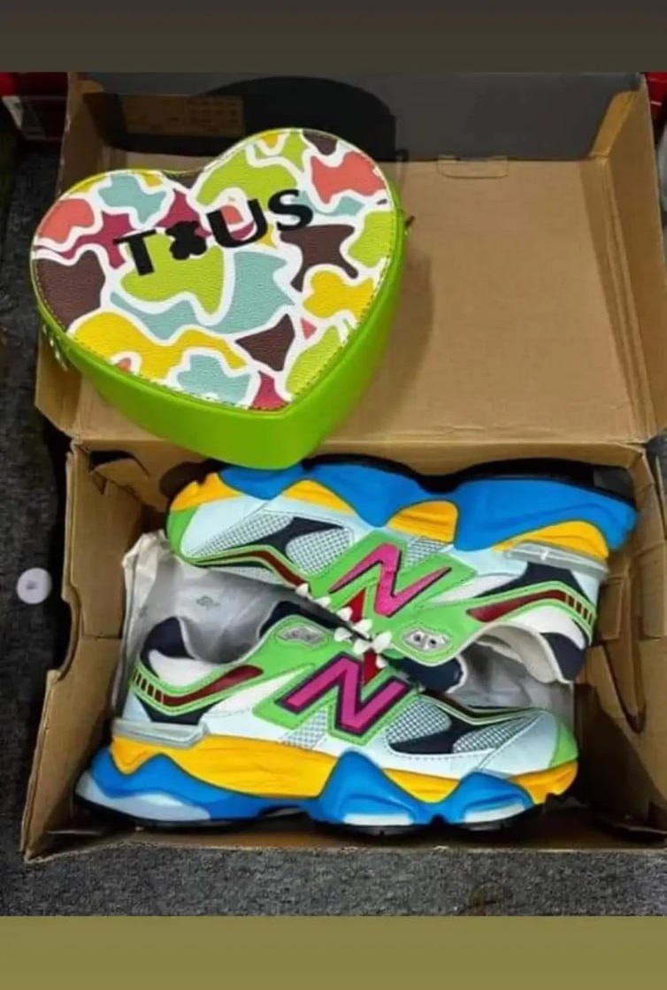 New_Balance 9060 + printed heart bag